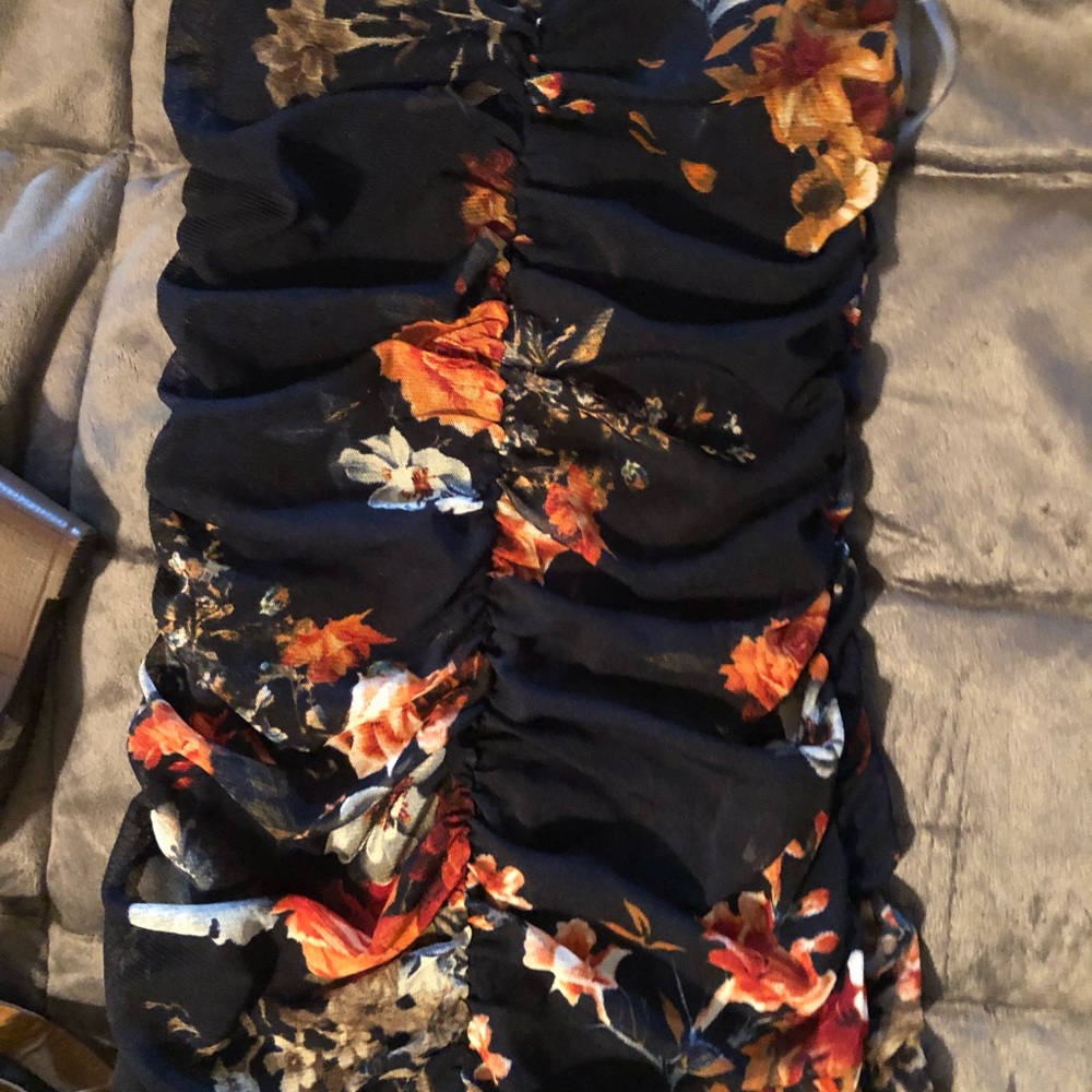 Dress - Picture 2 of 3